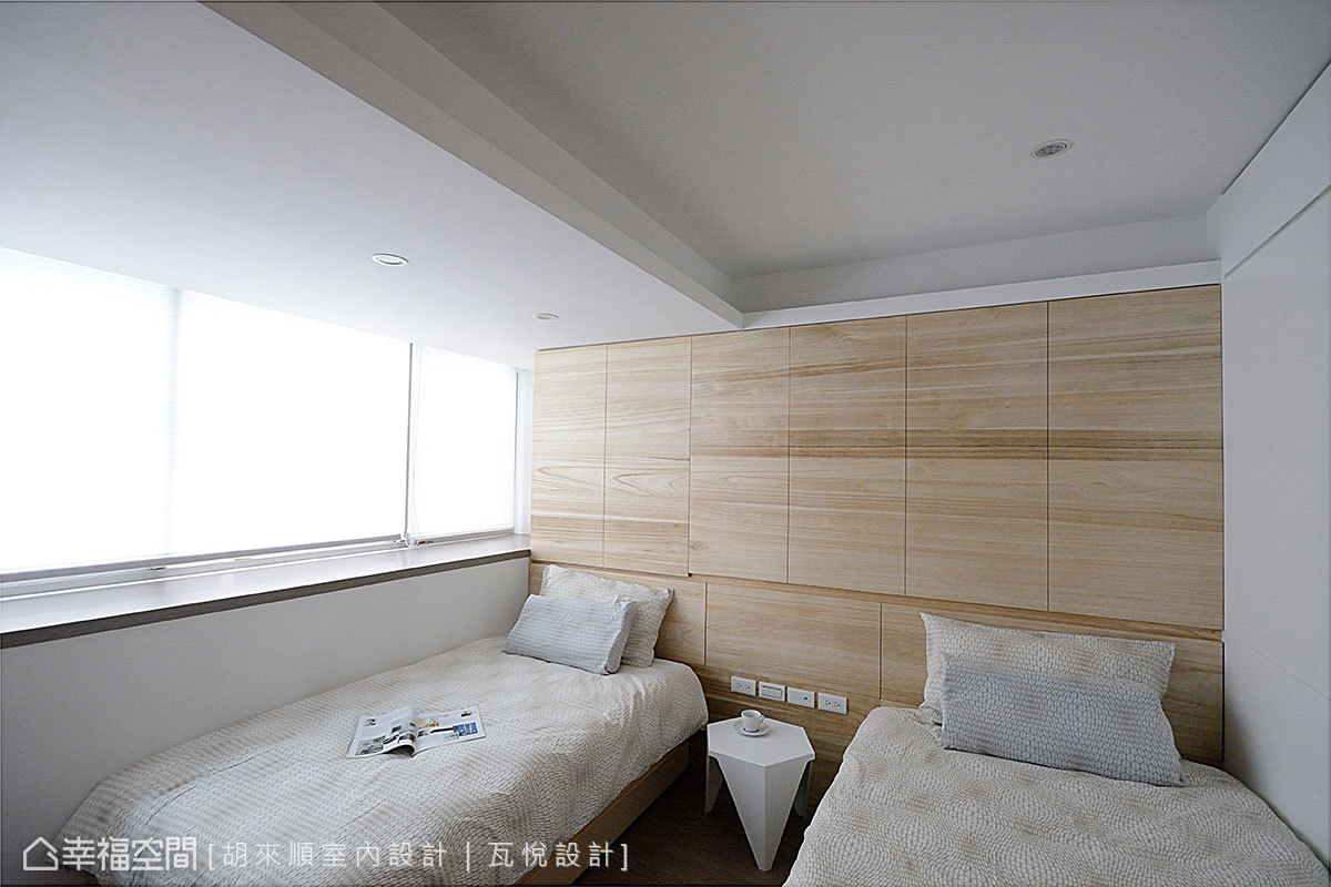 designer232_18_06.jpg